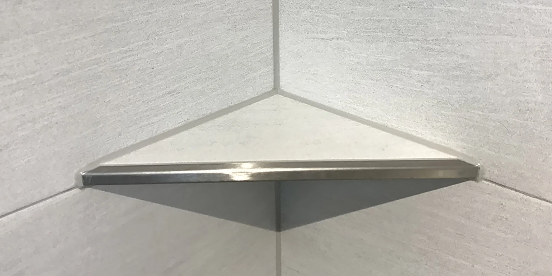 Eck-Duschablage (gleichschenklig) Vorderkante: Quadratprofil – Produktbild 2