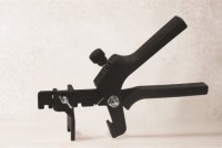 Vorschau: Verlegefix Basis-Set L 2 mm / Kunststoff-Zange / 100 Laschen / 100 Keile Vorschau: Verlegefix Basis-Set L 2 mm / Kunststoff-Zange / 100 Laschen / 100 Keile